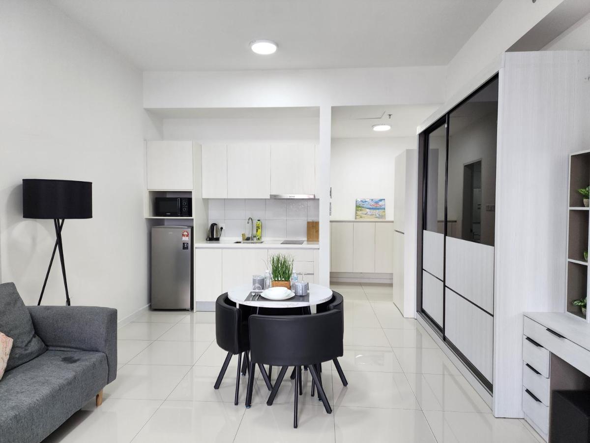 Apartment Chambers Kl By Fortune
